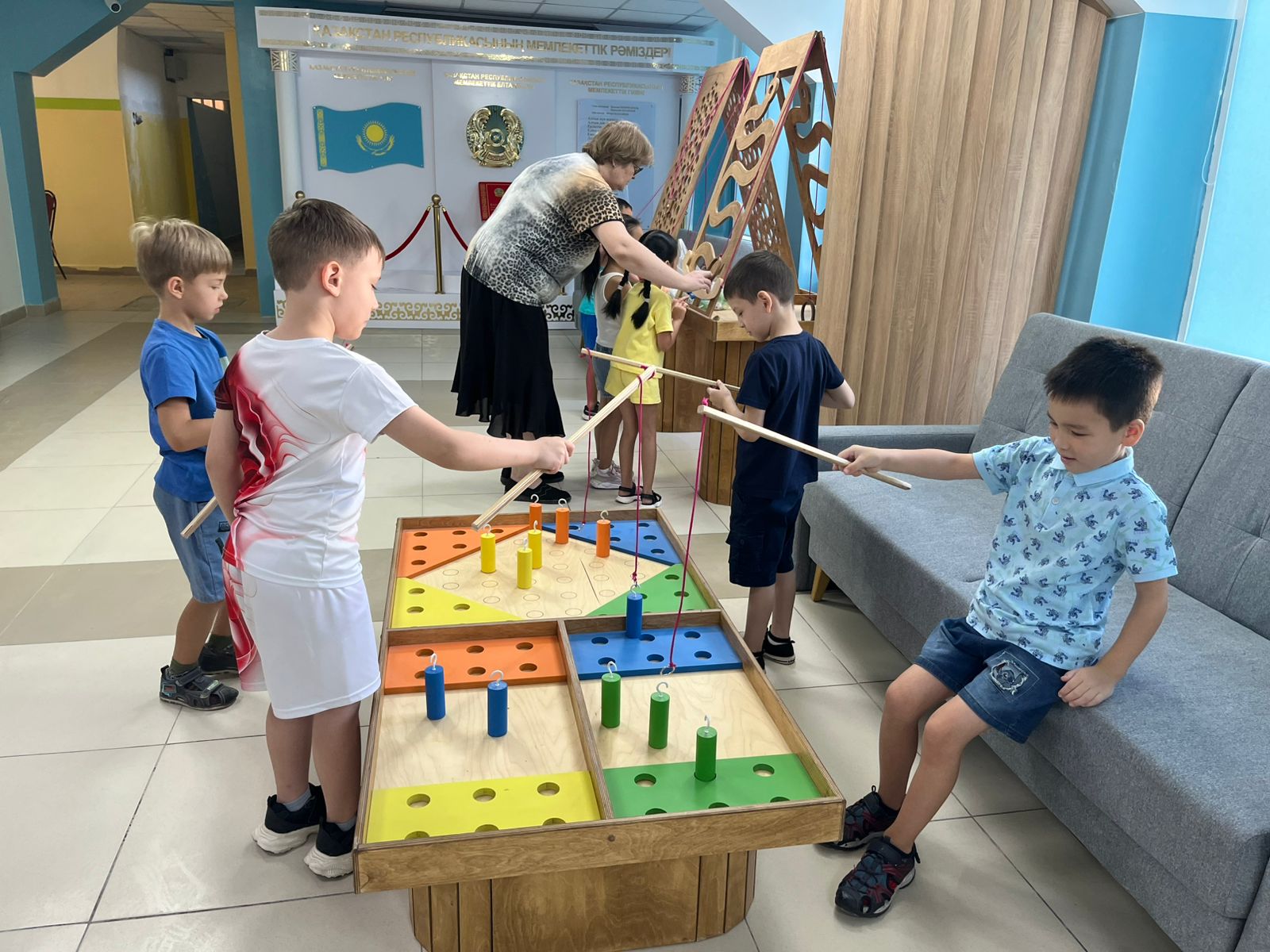 Бүгін – болашақ бірінші сынып оқушылары үшін лагерьдің алғашқы күні! 🌟/ Сегодня – первый день лагеря для будущих первоклассников! 🌟