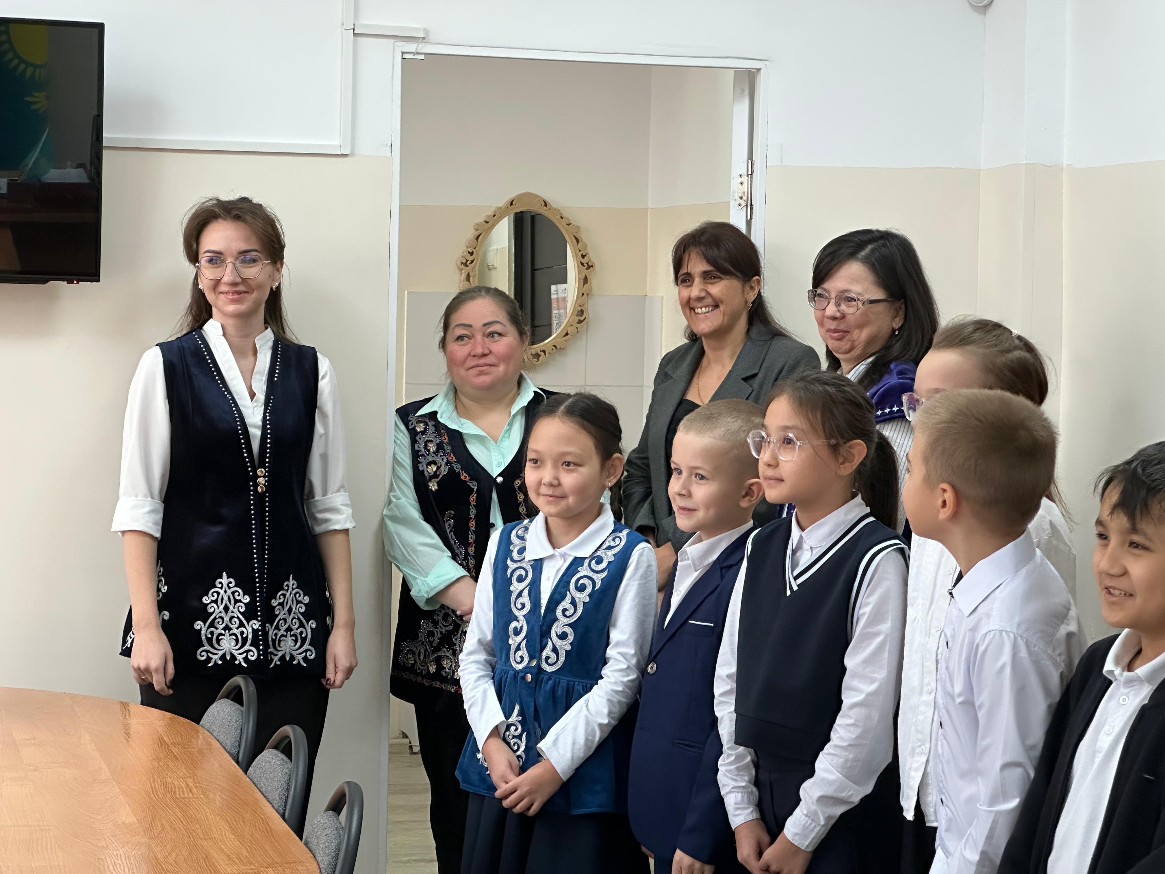 №1 мектеп-гимназиясының 4-сынып оқушылары аудандық "Зерделі" математикалық олимпиадасында 1-орынды иеленіп, өз білімдерімен мақтаныш сезімін сыйлады! 🏆