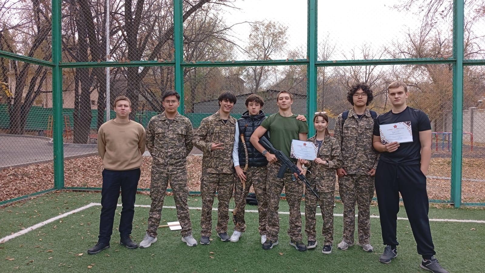 Біздің мектеп-гимназия №1 оқушылары садақ атудан командалық есепте 3-орынға ие болды! 🏹👏